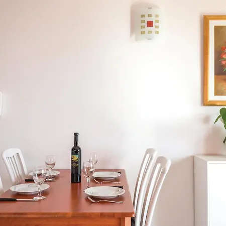 With Sea View 02 Apartman Makarska