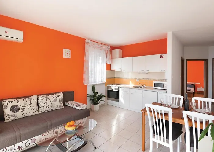 Apartman With Sea View 02 Makarska